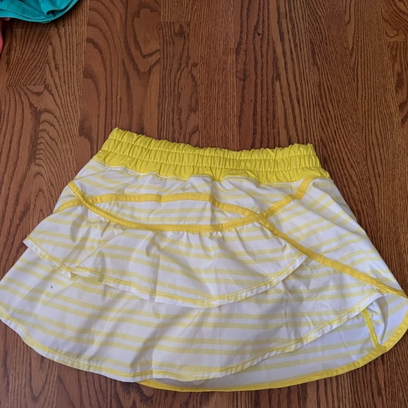 Yellow striped lululemon tennis skirt. - Picture 6 of 6